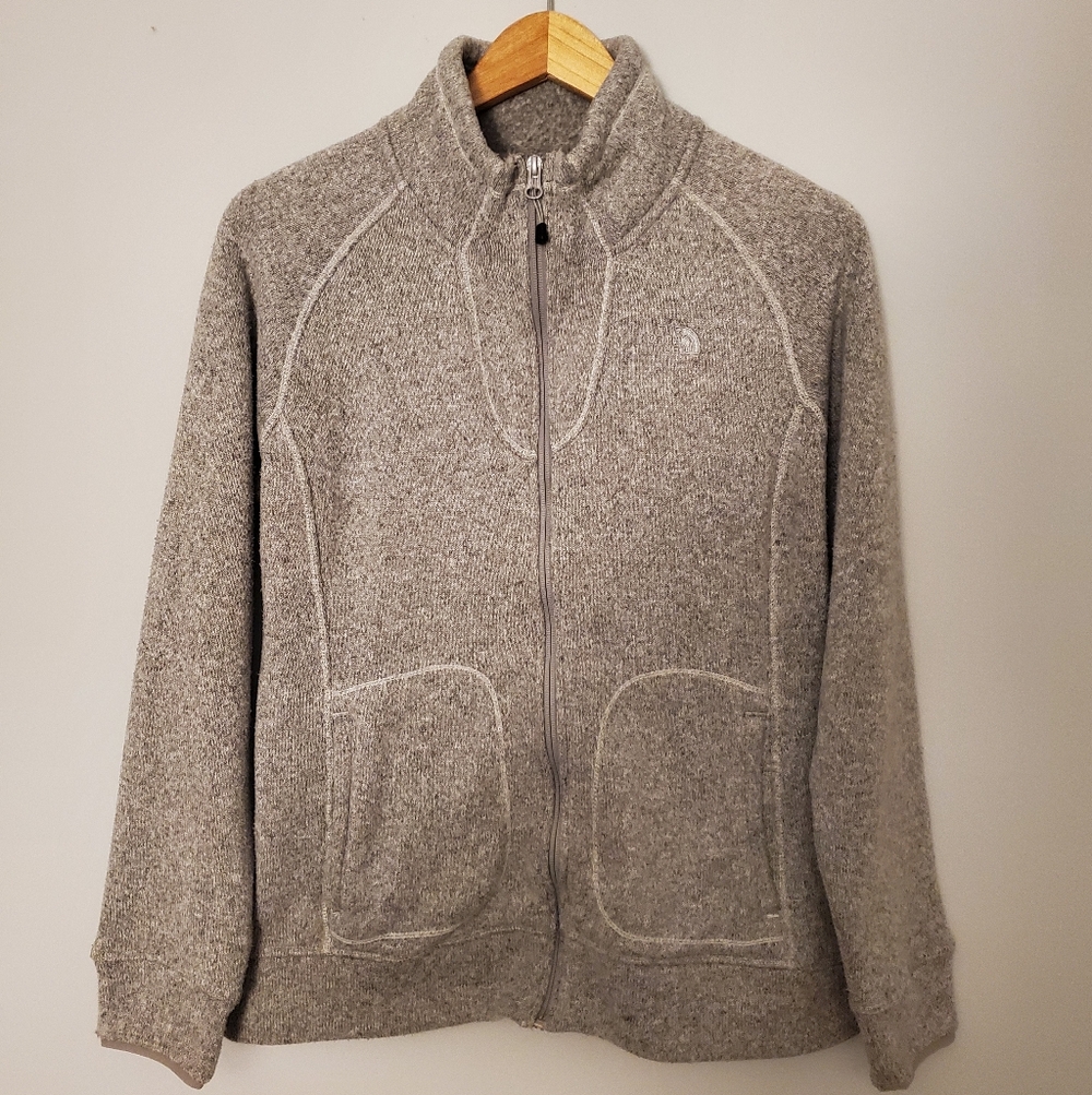 The North Face Women’s Full Zip Sweater Fleece
